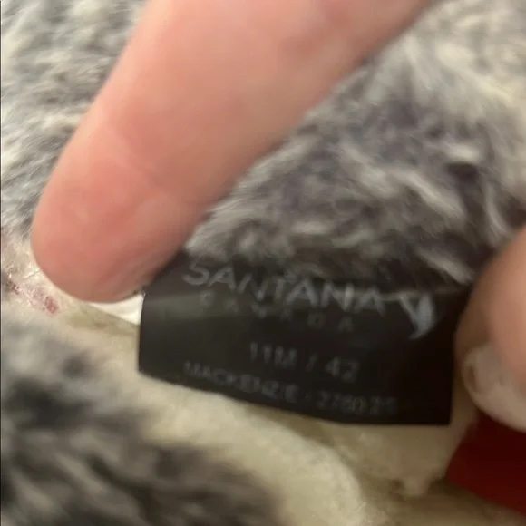 Santana Canada Red Winter Boots with Gray Fur - Picture 7 of 9